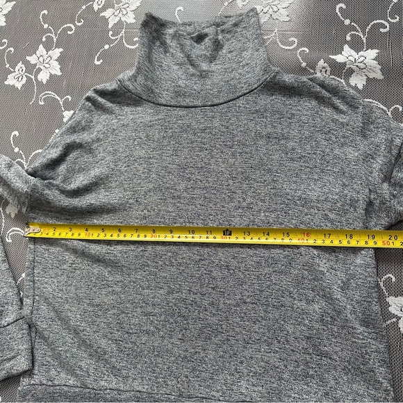 Aritzia Community Mock Neck Long Sleeve Sweater Sz XXS - Picture 4 of 8